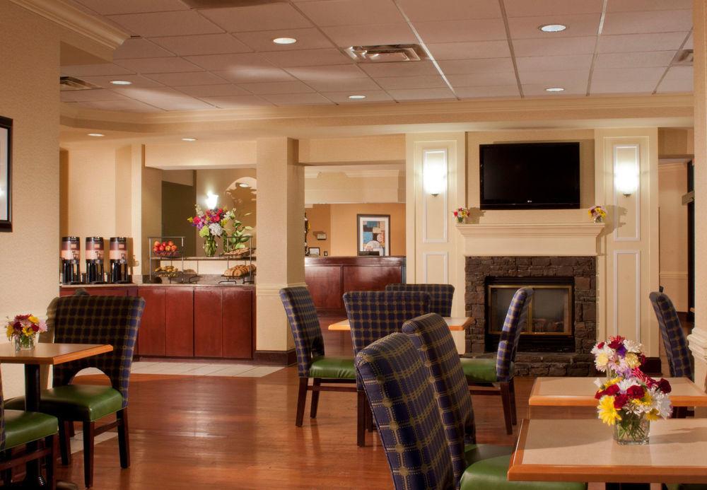 Springhill Suites By Marriott Atlanta Кеннесо Екстер'єр фото