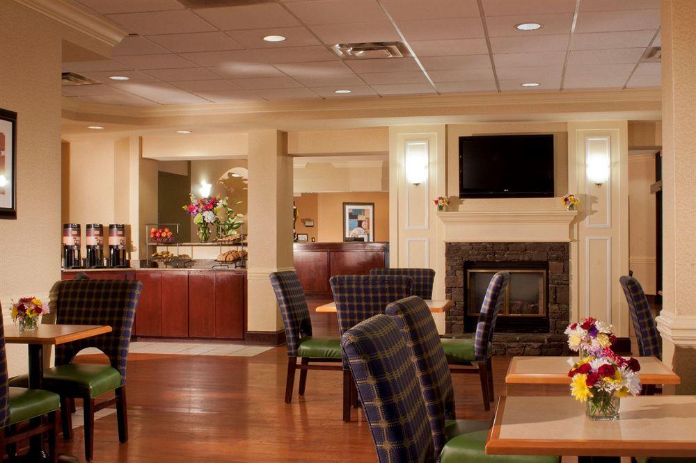 Springhill Suites By Marriott Atlanta Кеннесо Екстер'єр фото