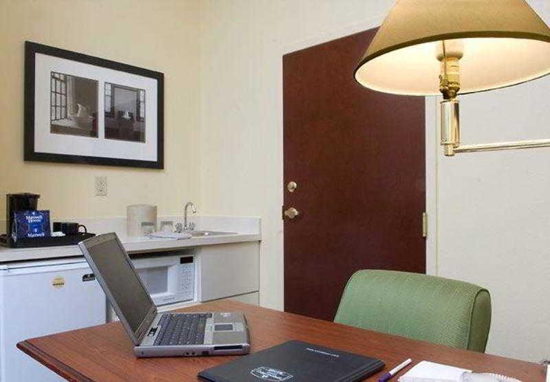 Springhill Suites By Marriott Atlanta Кеннесо Екстер'єр фото