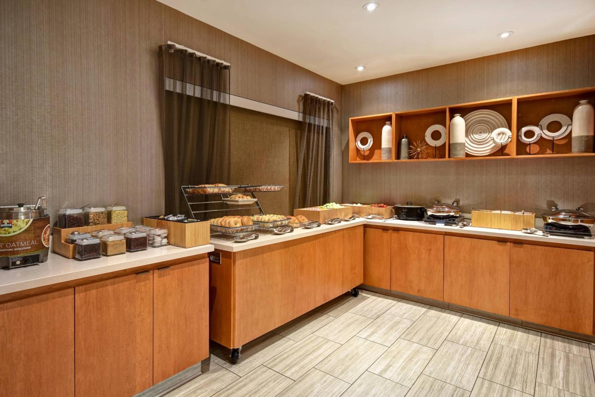 Springhill Suites By Marriott Atlanta Кеннесо Екстер'єр фото