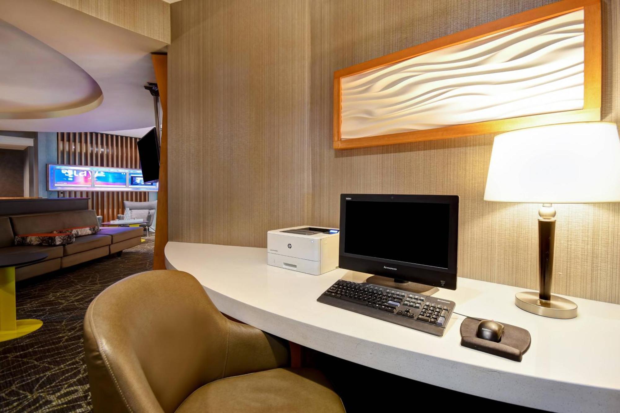 Springhill Suites By Marriott Atlanta Кеннесо Екстер'єр фото