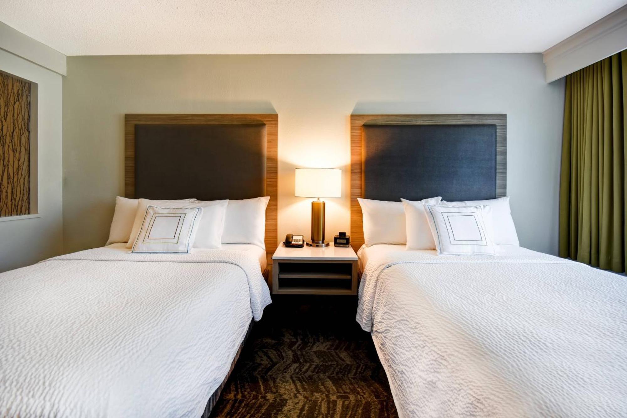 Springhill Suites By Marriott Atlanta Кеннесо Екстер'єр фото